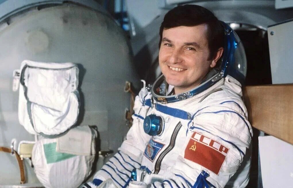 Владимир Георгиевич Титов 