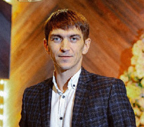 Максим Гущин,
ведущий праздничных мероприятий