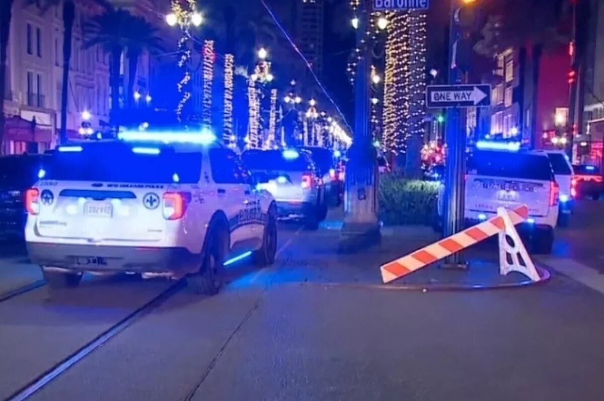    Мэр Нового Орлеана назвала наезд машины на толпу террористической атакой