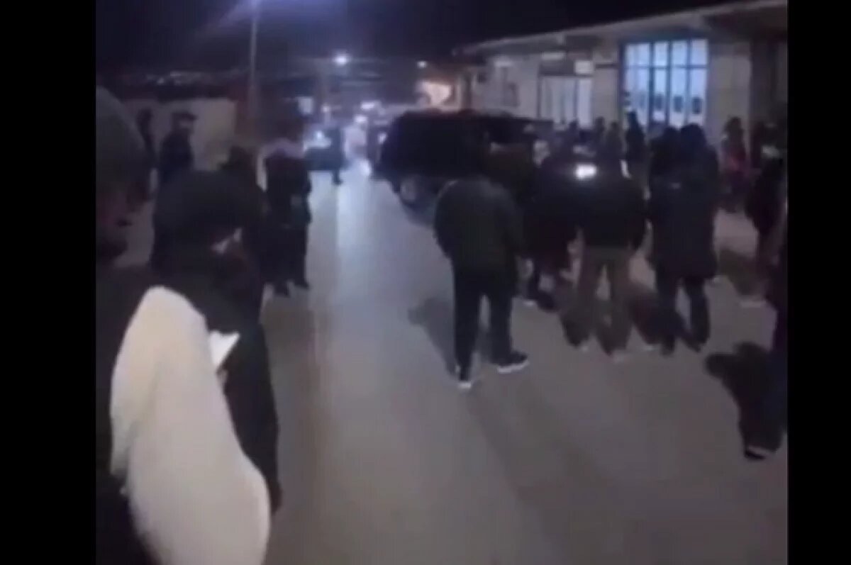    Жители посёлка Тарки в Дагестане 31 декабря перекрыли смотровую площадку