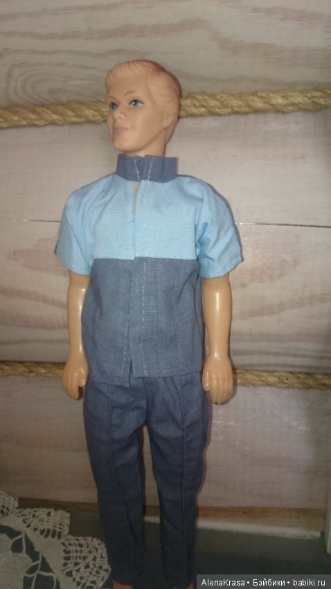 Яндекс картинки. Примерно так он выглядел.