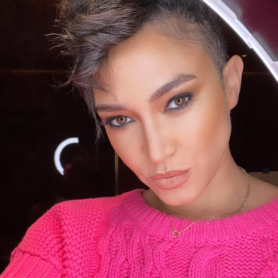 Фото Наимы из ее соцсетей