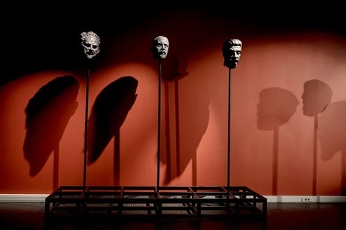 Осмоловский. Головы мёртвых революционеров. 2012 - 2014.