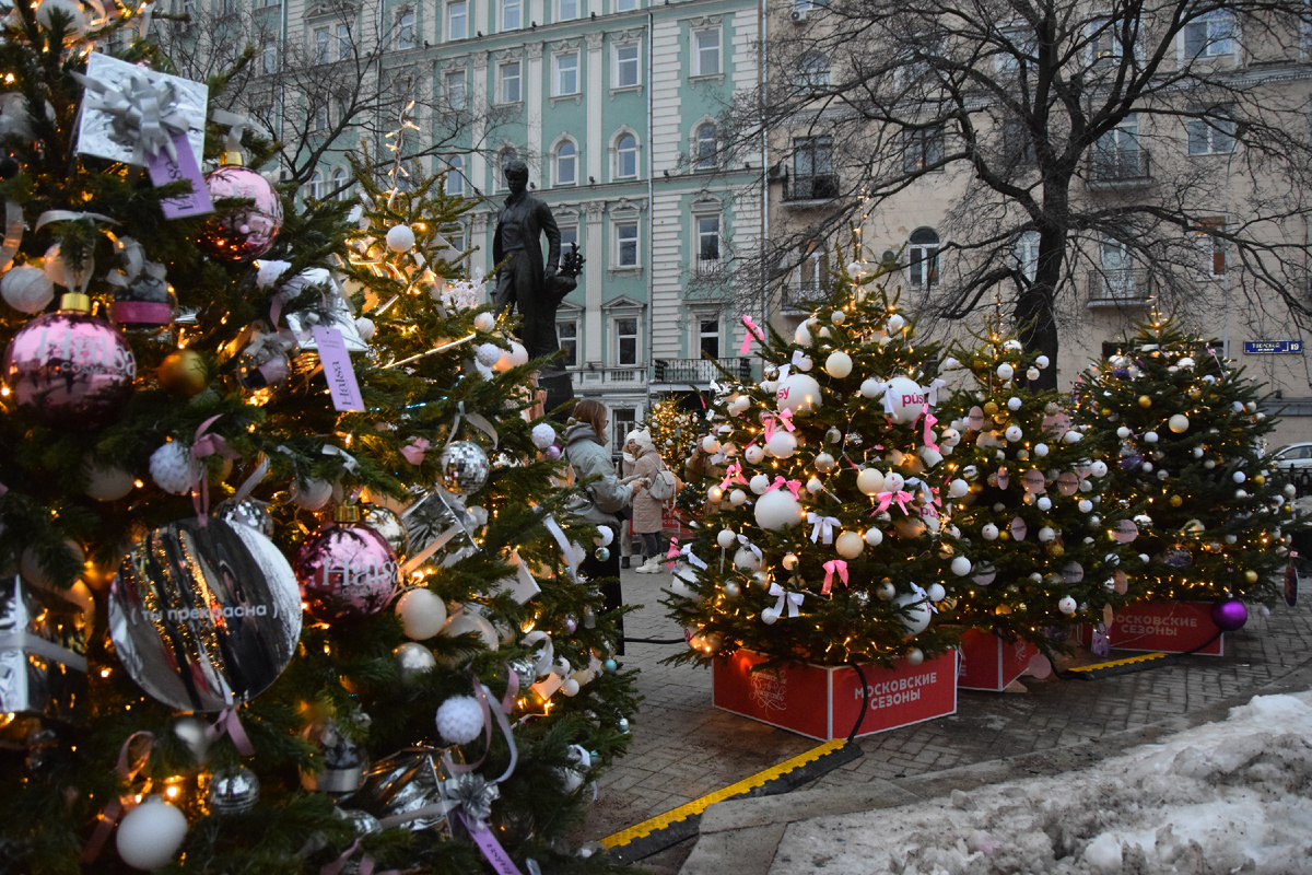 Новогодняя атмосфера на Тверском бульваре. Фото автора канала "Приключения Тома Сойера".