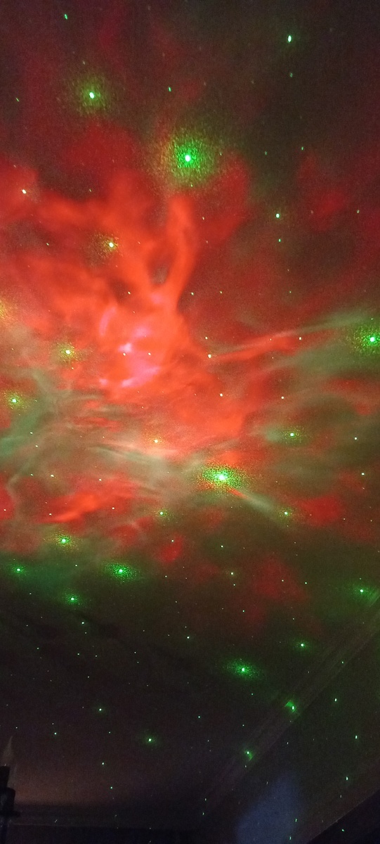 Фото автора. Небо (потолок) надо мной. Космос.