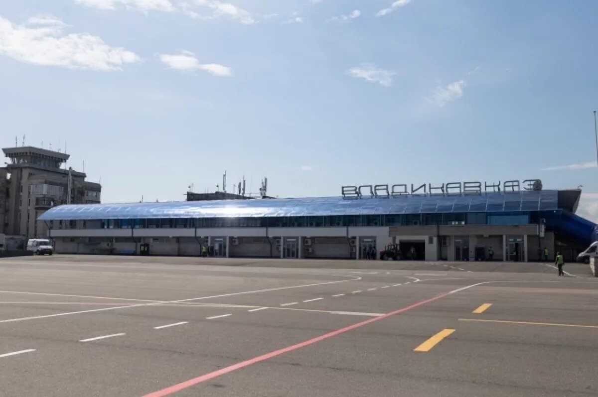    Авиарейс Владикавказ – Москва задержался на шесть часов