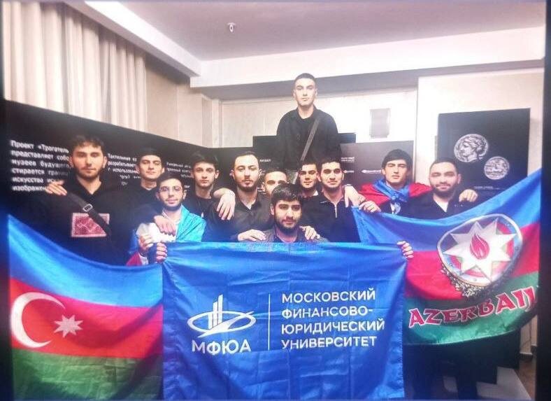 Прославившиеся студенты МФЮУ.