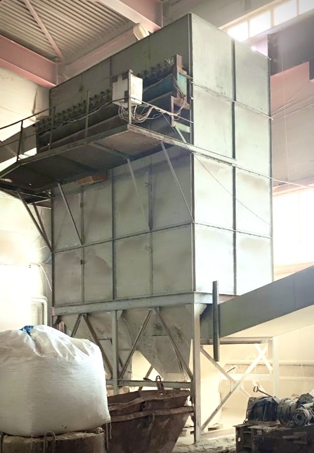 РУКАВНЫЙ ФИЛЬТР –  газоочистное оборудование, часть аспирационной системы, отвечающий за сепарацию твердых частиц газовоздушной смеси размером более 0,5 мкм. с показателем эффективности до 99,9% «Экогард». 