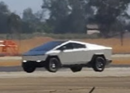    Обновленная версия Tesla Cybertruck / Источник: Drive Tesla