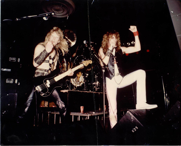 Группа"Thrust".фото из открытого доступа.