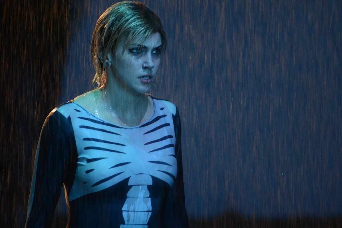 2014 год. 1 час 20 минут. КиноПоиск: 5.2. KinoOrel - 10/100. Триллер. Режиссёр: Джон Суитц. В ролях: Кэти Кэссиди, Гаррет Диллахант, Мишель Трахтенберг. 