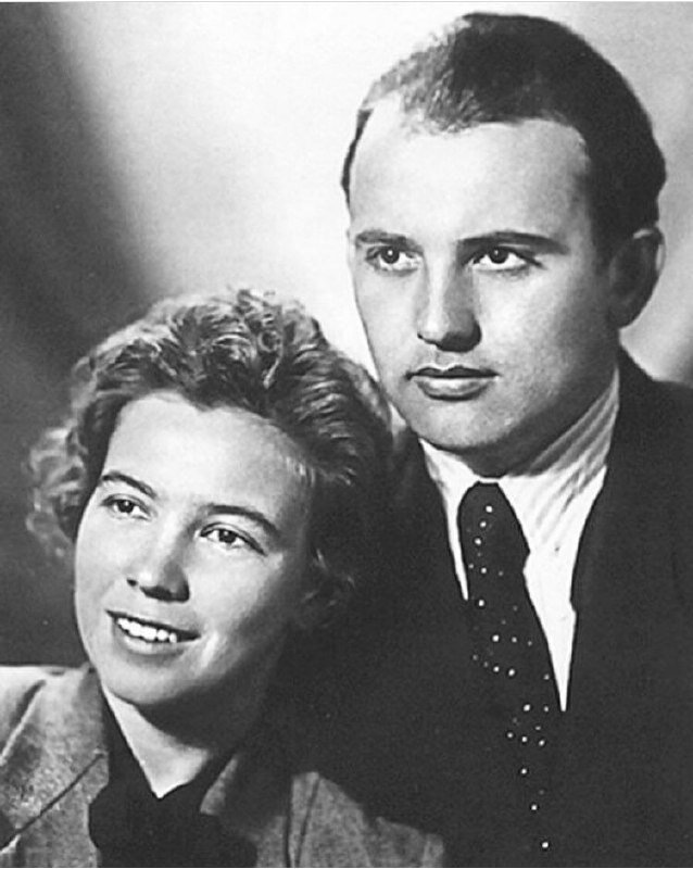 Миша Горбачев и Раиса Титаренко