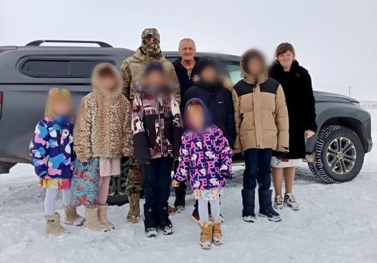    Боец СВО нашел девочку из Бузулукского района, которая отправила ему письмо на передовую Кристина Просвиркина