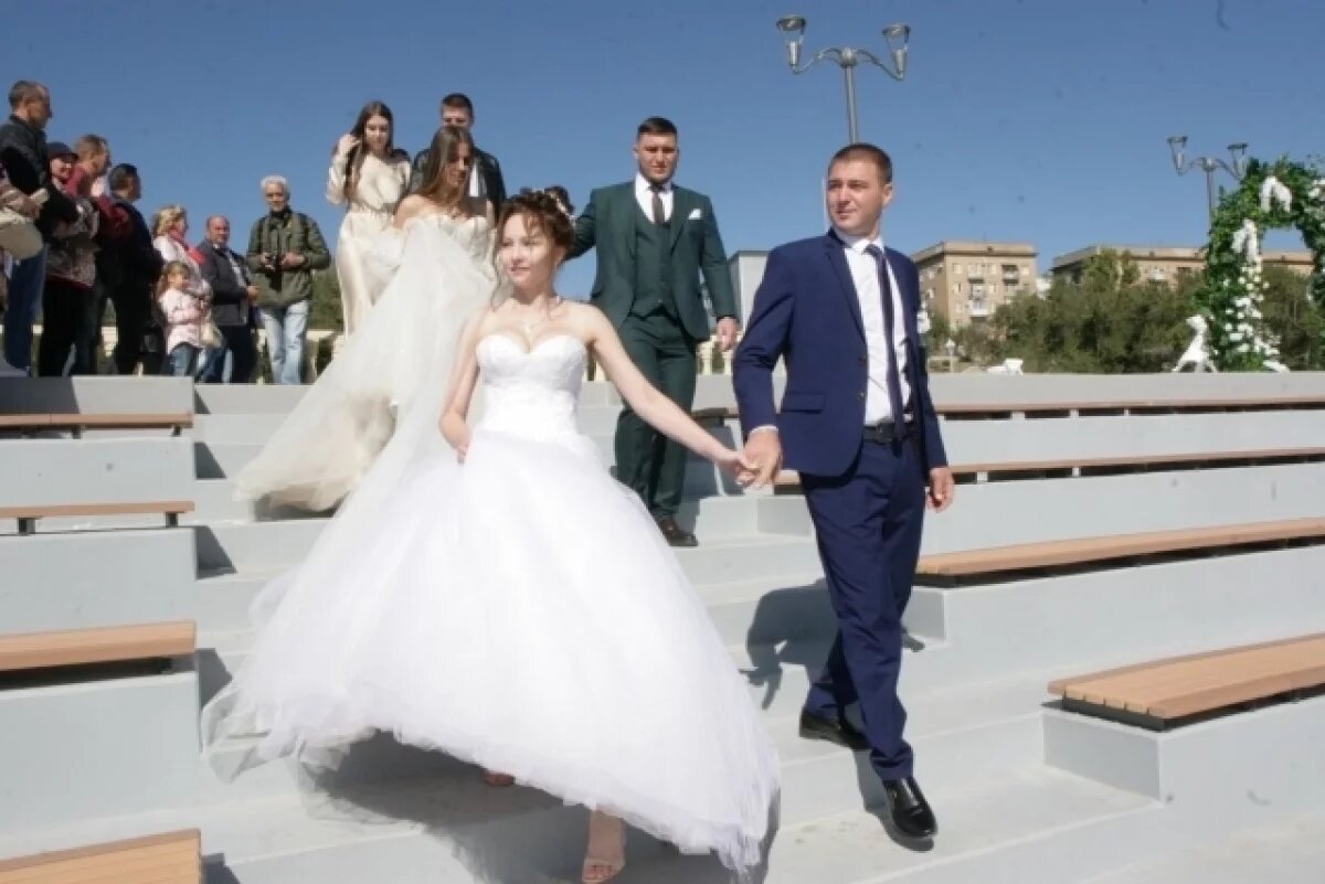    Красивые даты для регистрации брака в 2025-м назвали волгоградцам