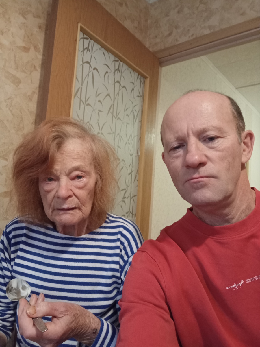 Я и моя мама сегодня.