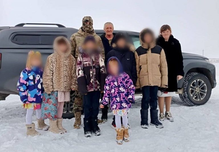    Боец СВО нашёл школьницу из Бузулукского района, которая отправила ему письмо Оренбуржье