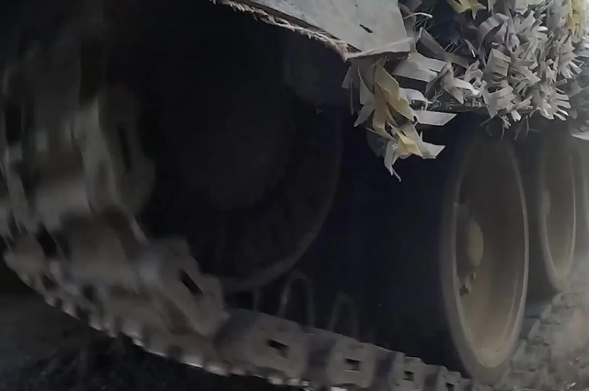    Российские десантники уничтожили 3 танка ВСУ в Курской области FPV-дронами