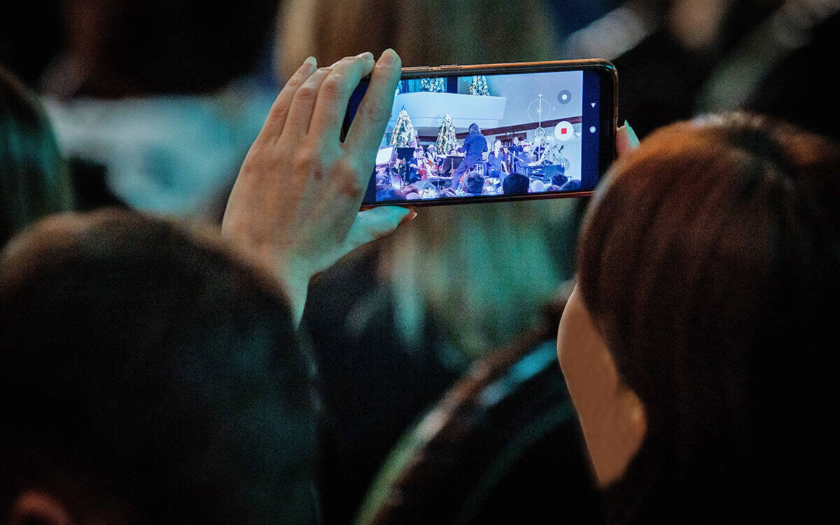 «У зрителей есть странная привычка все снимать на камеру, чтобы тут же выложить это в интернет…» Фото: © «Татар-информ»