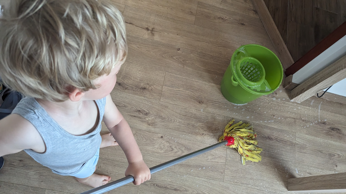 Сын пока растет помощником