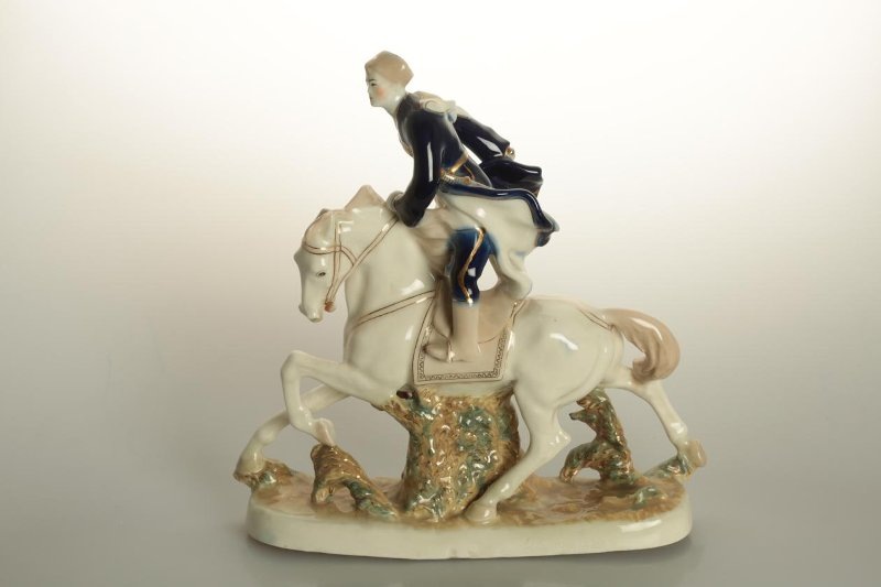 Скульптура "Джигит". Высота 29,0 см. Модель 1947-го года. Государственное бюджетное учреждение культуры города Москвы "Музейное объединение "Музей Москвы"