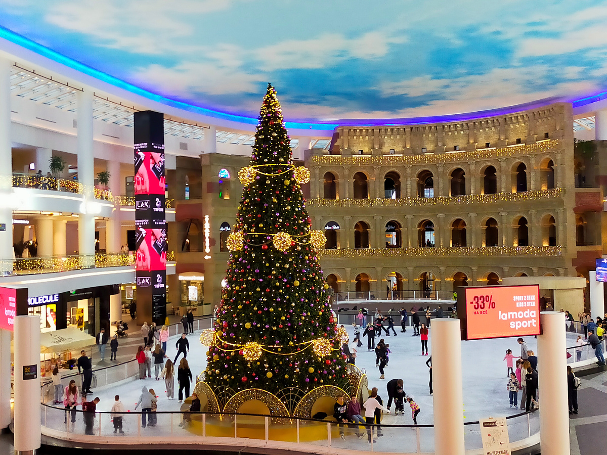 Ёлка в торговом комплексе