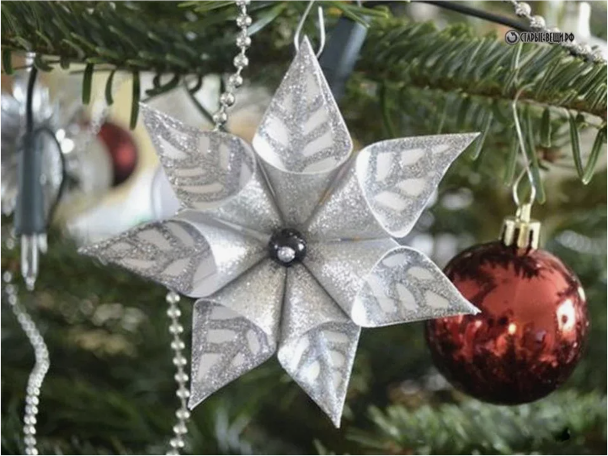 Самодельная рождественская звезда с блестками