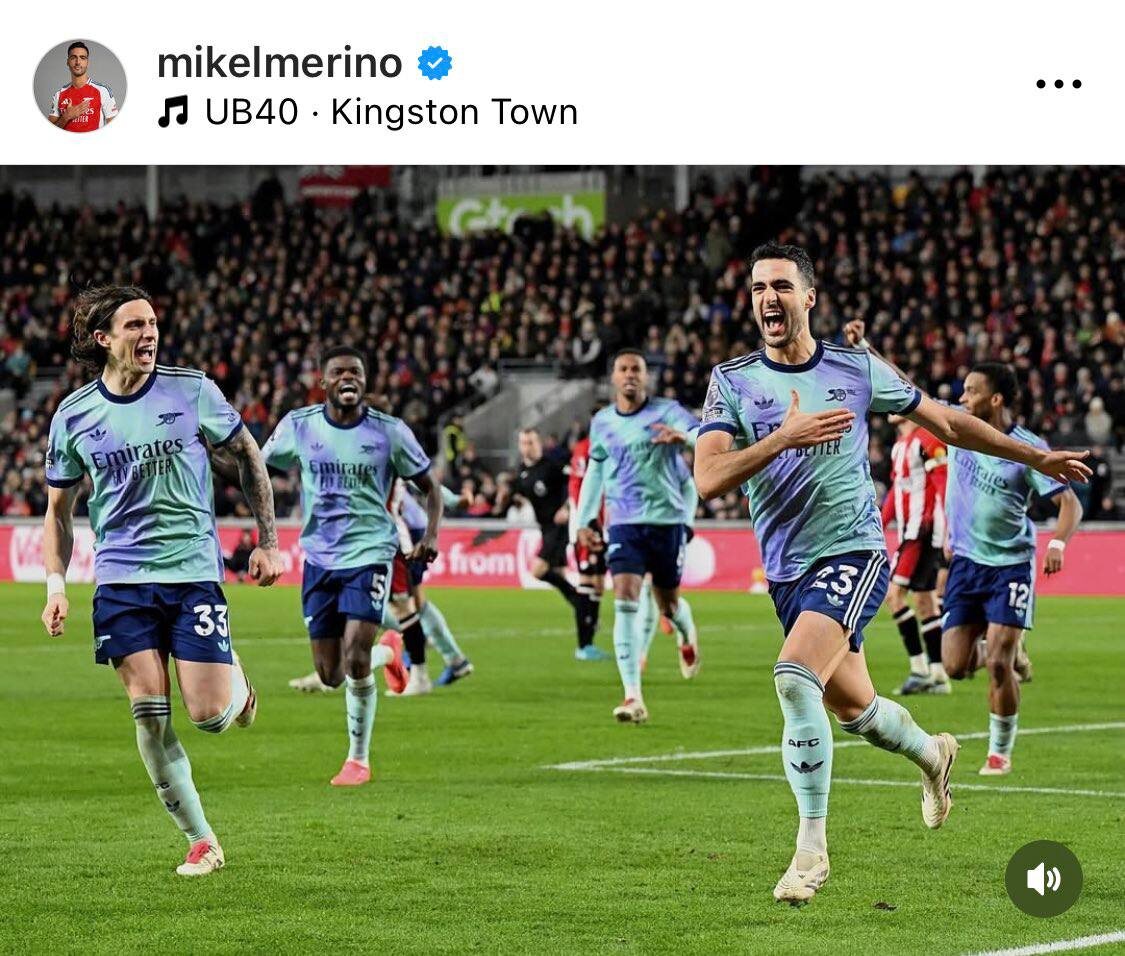 Брентфорд - Арсенал: Микель Мерино с криком поет Kingston Town, куда-то убегая от команды.