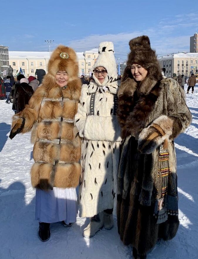 Шествие в национальных костюмах. Фото: Н. Е. Саввина, 2023 год, Якутск