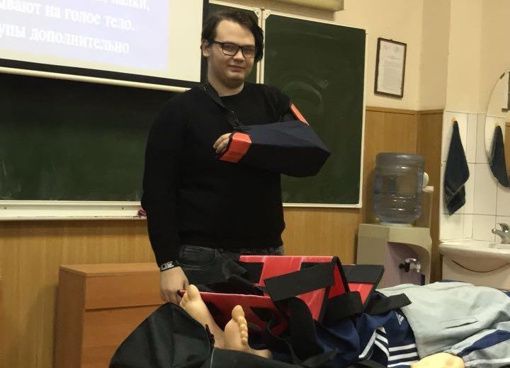    На занятии по оказанию первой помощи