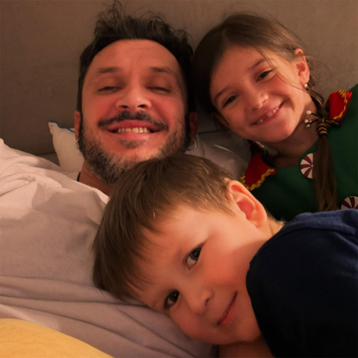 Максим Траньков с сыном и дочкой. Фото: соцсети Максима Транькова