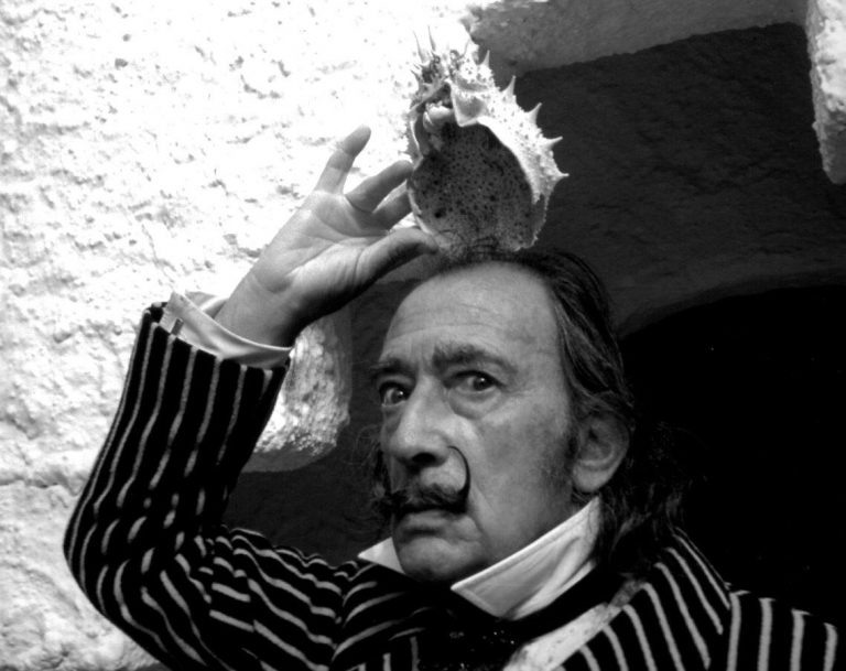    В Оренбуржье прибыло более 100 графических работ Сальвадора Дали Оренбуржье