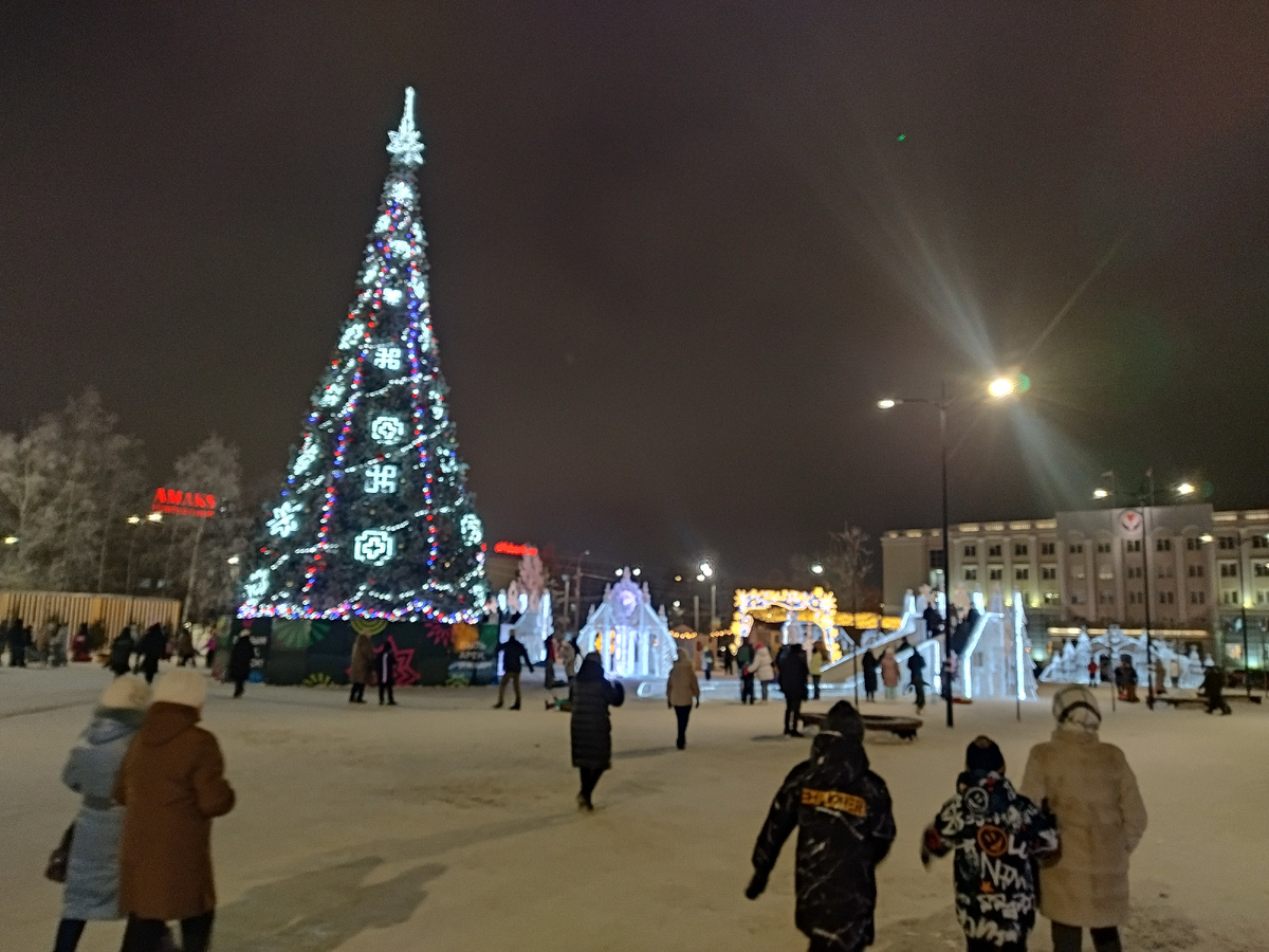 Центральная ёлка Ижевска