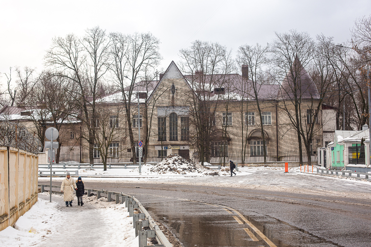 Особняк купца и мецената Сергея Патрикеева (усадьба Космодемьянское) авторства знаменитого архитектора Фёдора Шехтеля в бывшем селе Космодемьянском. Москва, Левобережный район, Северный административный округ. Фото автора статьи 