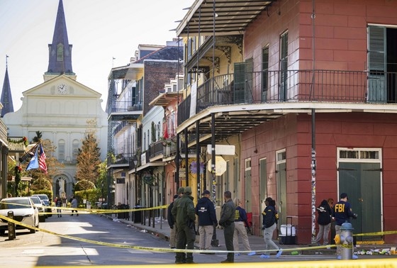    На месте наезда автомобиля на людей