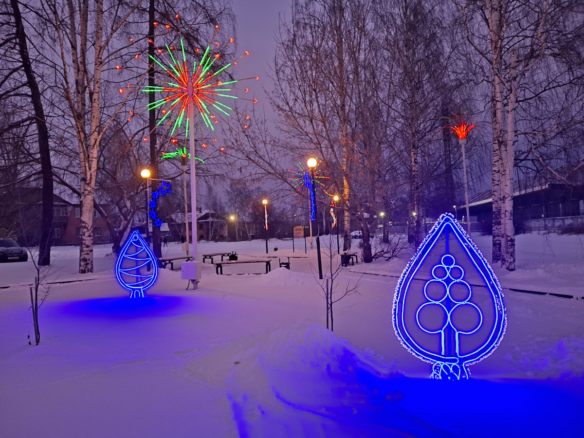 Это так Сбер постарался на своей территории возле банка