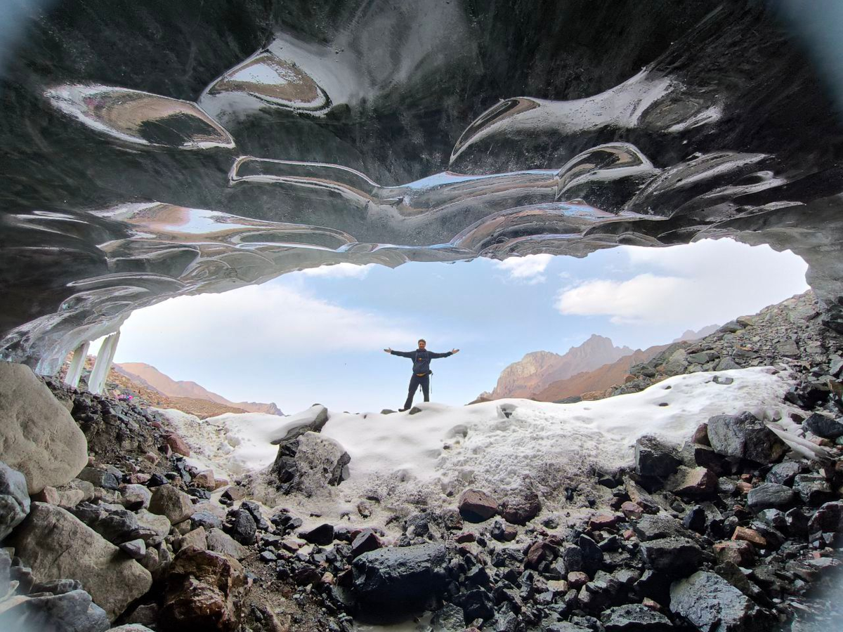 Зеркальный грот, вид изнутри