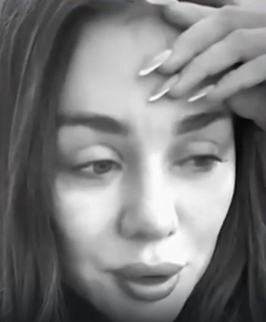 Скриншоты из видео Седоковой из официальных соцсетей