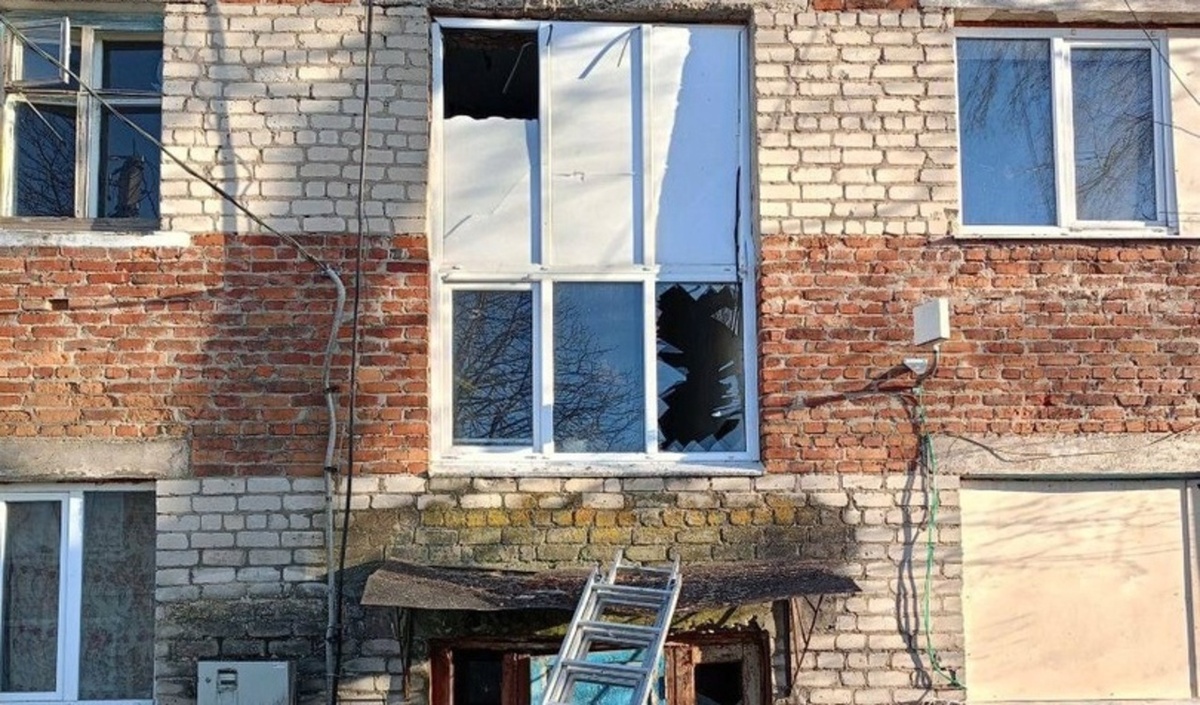    В Беловском районе Курской области идут восстановительные работы после обстрела ВСУ