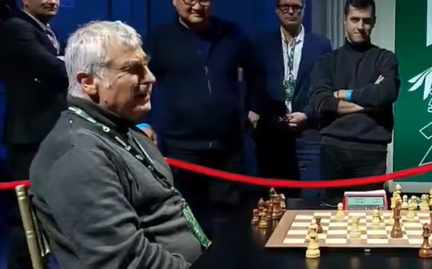    Скриншот видео