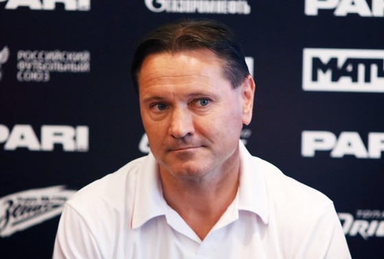    Дмитрий Аленичев