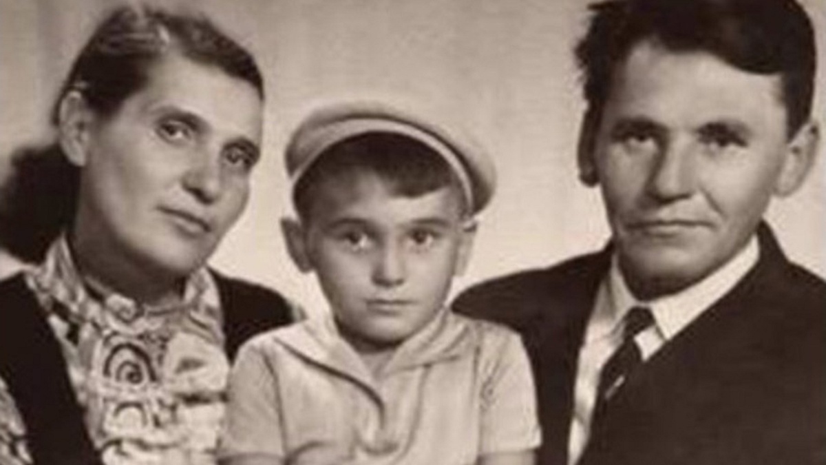 В детстве с родителями