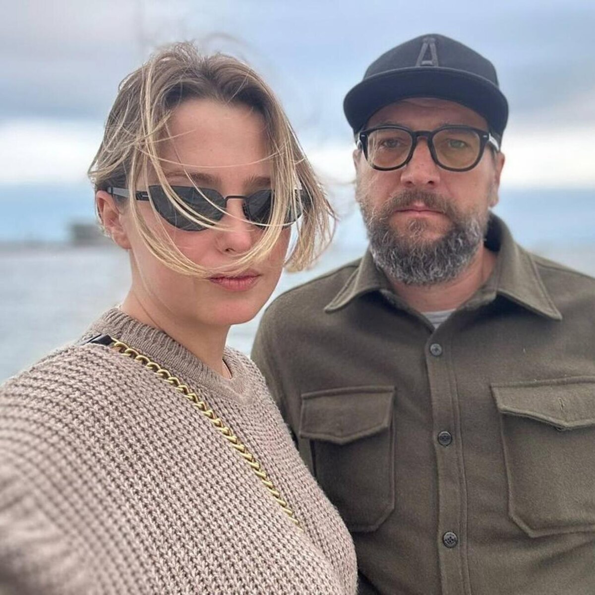    Александр Устюгов и Аглая Шиловская Социальные сети