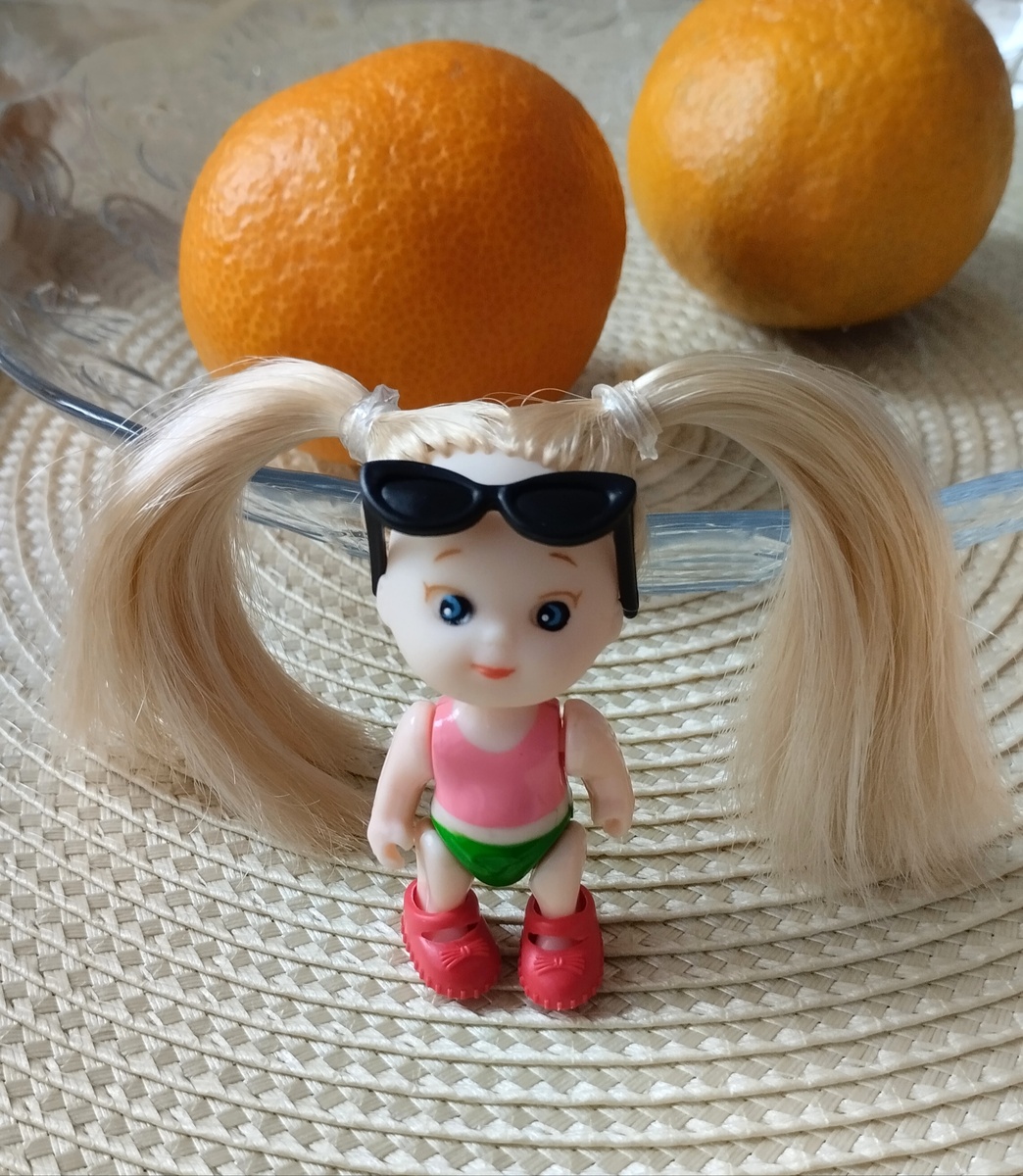 Обувь, которая не жмёт, солнечные очки и коляска - все что было у девчонки на момент написания прошлой статьи