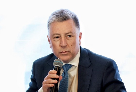    Курт Волкер