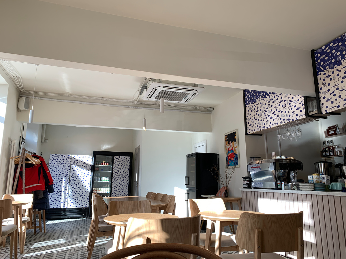 Интерьер кафе "Рыба в воде"