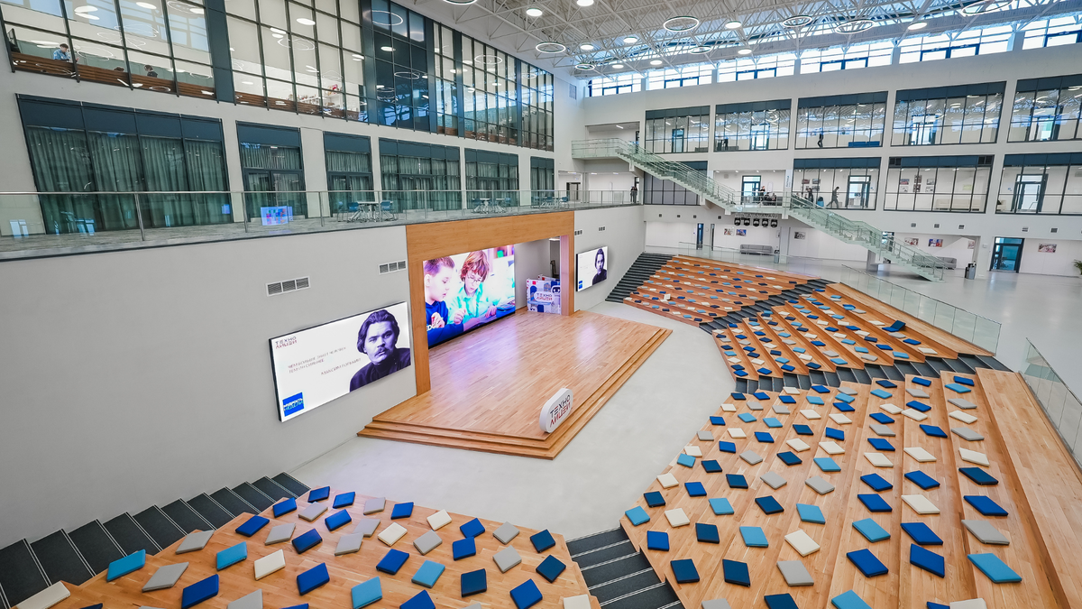 Областной технолицей им. В. И. Долгих (с. Павловская Слобода)