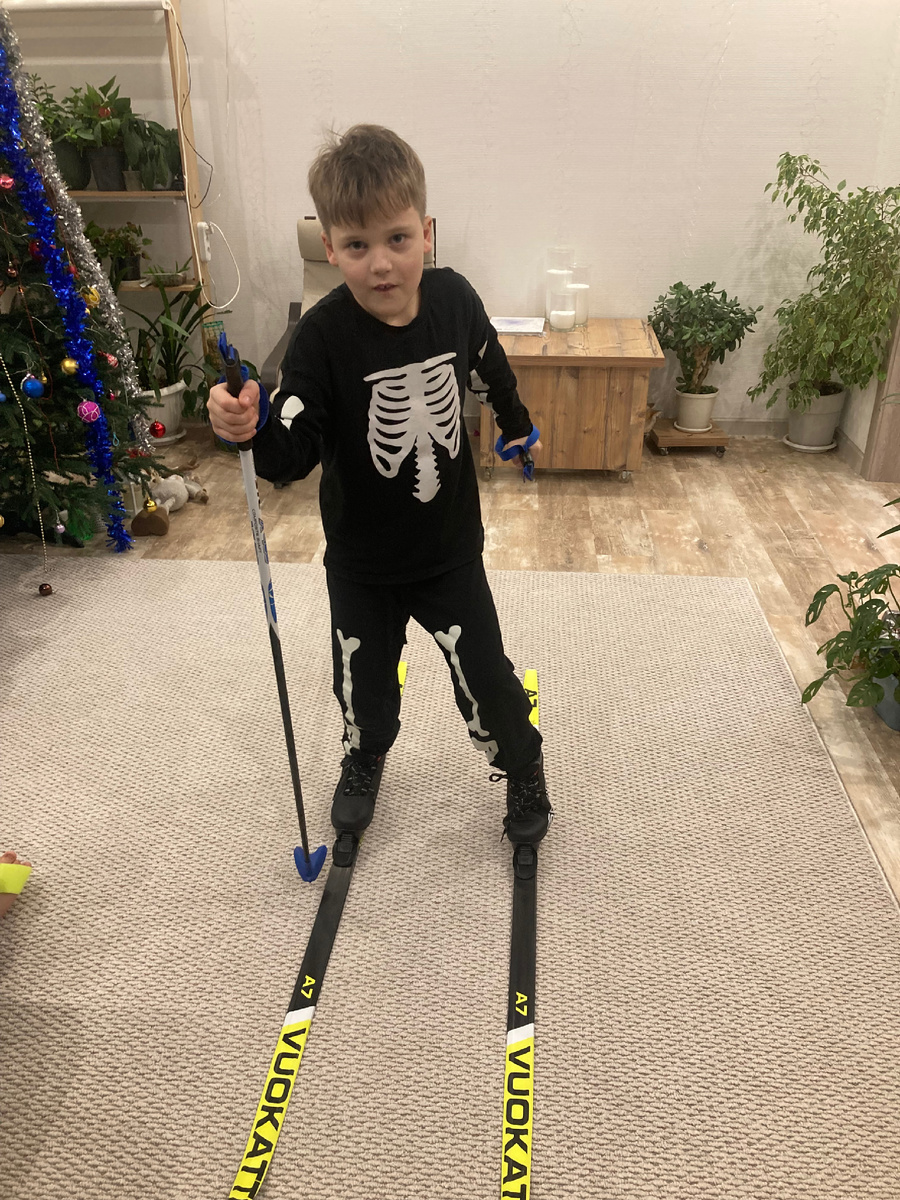 Для фотографии попросила ребенка одеться