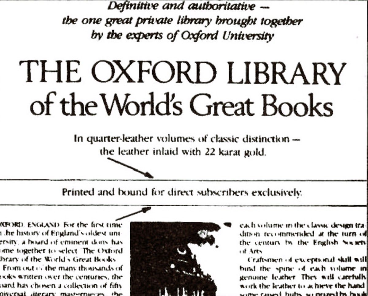 Стрелками указаны места нанесения микрогравировки на странице журнала «National Geographic»