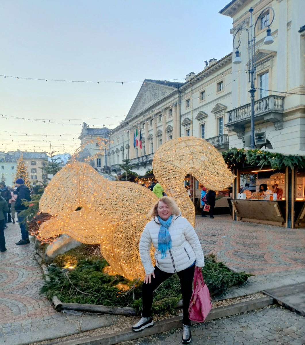 Рождественский рынок. Аоста. Италия. Фото автора 