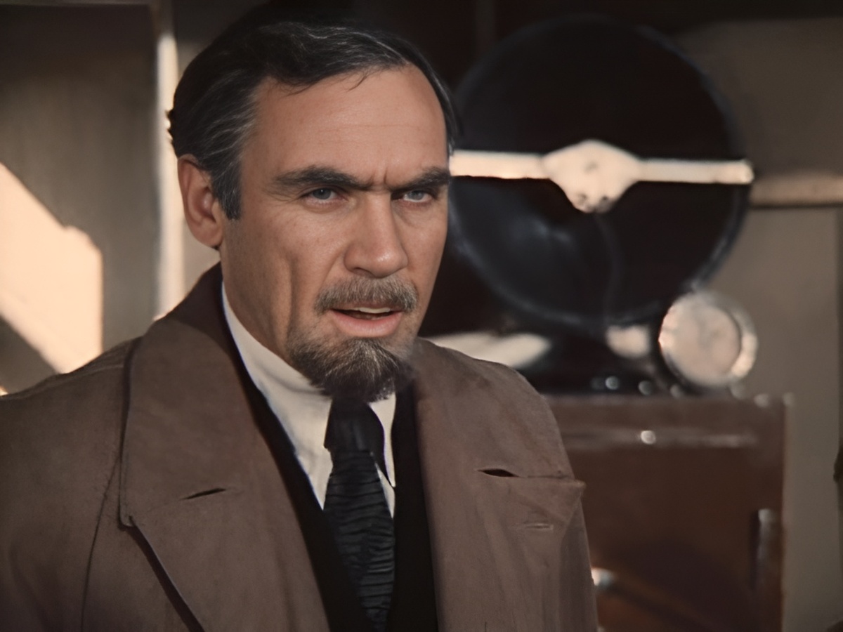 Кадр фильма «Вечный зов».